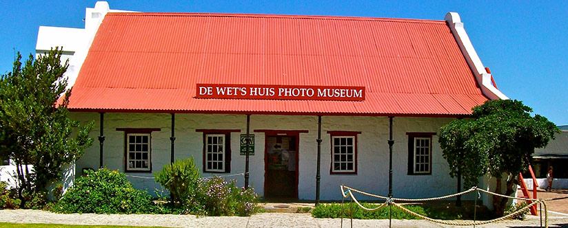 Presentation by Robin Lee: History of the De Wets Huis Photographic Museum: 1983 to 2016